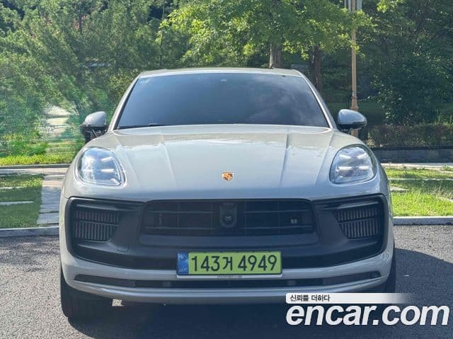 Porsche Macan 2022 — Şəkil 8/20