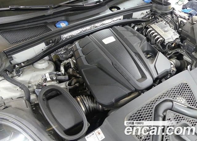 Porsche Macan 2022 — Şəkil 19/20