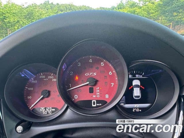 Porsche Macan 2022 — Şəkil 15/20