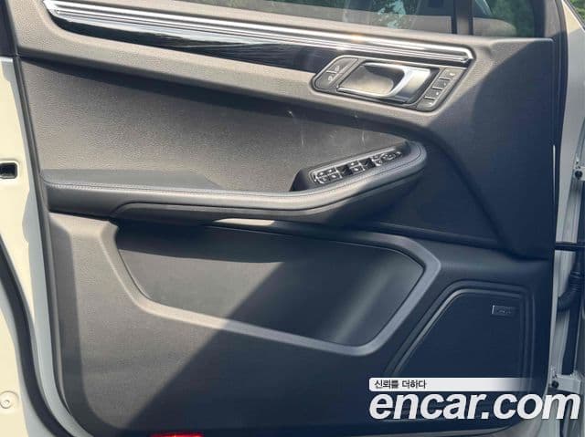 Porsche Macan 2022 — Şəkil 3/20