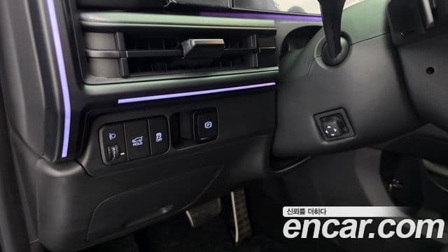 Hyundai Santa Fe 2023 — Photo 7/36