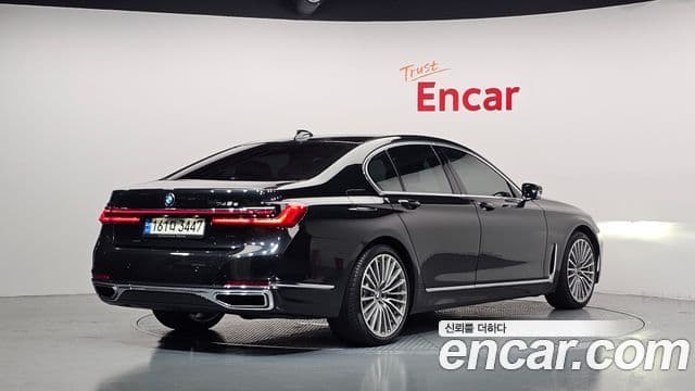 BMW 7 Series 2021 — Şəkil 2/20