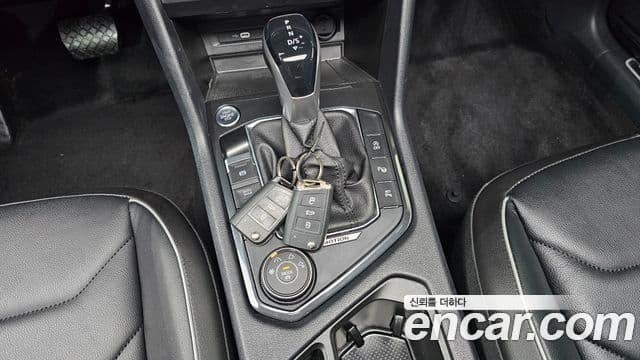 Volkswagen Tiguan 2023 — Şəkil 9/20