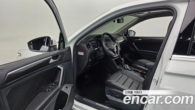 Volkswagen Tiguan 2023 — Şəkil 10/20