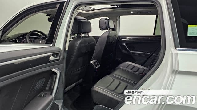 Volkswagen Tiguan 2023 — Şəkil 11/20