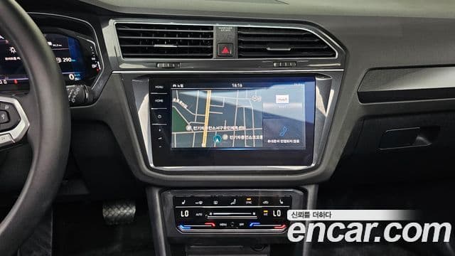 Volkswagen Tiguan 2023 — Şəkil 12/20