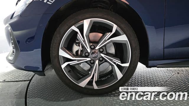 Audi A3 2025 — ფოტო 5/20
