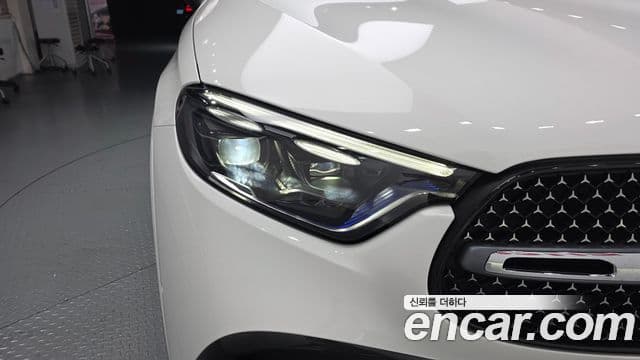 Mercedes-Benz GLC-Class 2024 — Photo 10/32