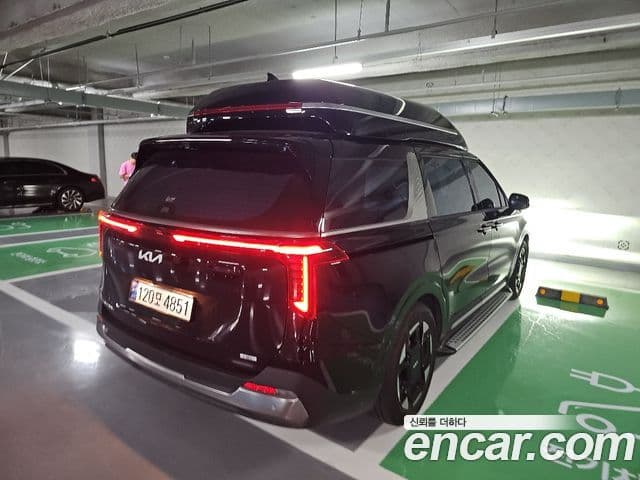 Kia Carnival 2024 — Şəkil 6/20