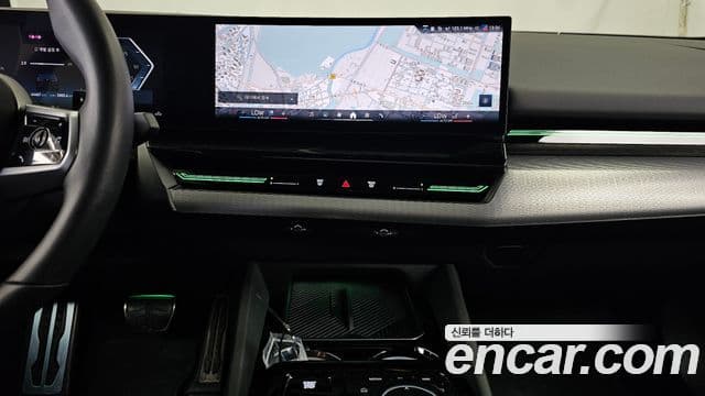 BMW 5 Series 2024 — Şəkil 14/20