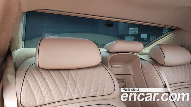 Genesis G90 2023 — фото 16 из 20