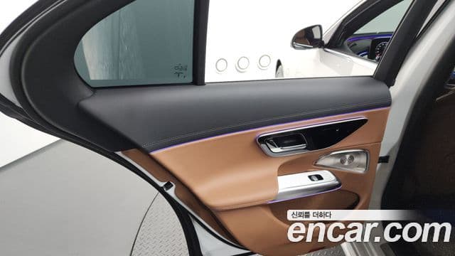 Mercedes-Benz E-Class 2024 — Şəkil 8/33