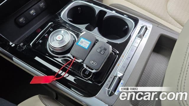 Kia Carnival 2021 — Фото 9/20