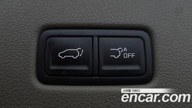 Kia Carnival 2021 — Фото 17/20