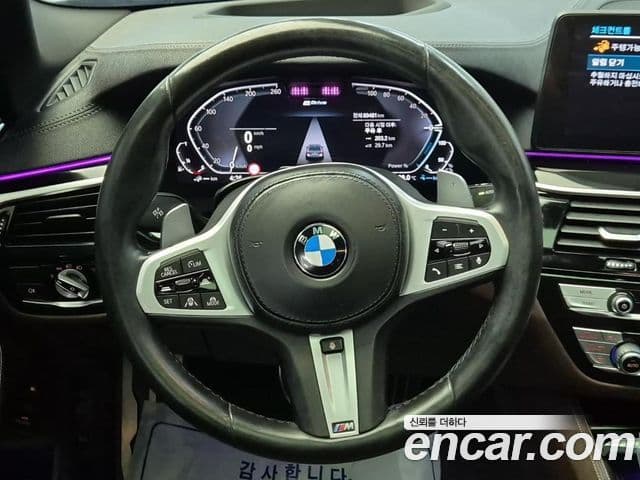 BMW 5 Series 2021 — фото 7 из 19