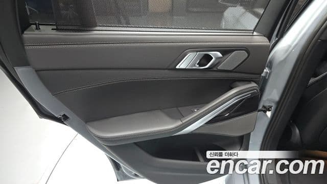 BMW X6 2025 — Photo 32/34