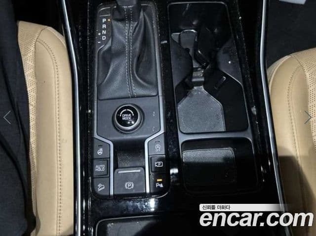 Kia Sorento 2022 — Şəkil 6/12