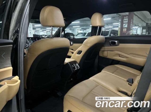 Kia Sorento 2022 — Şəkil 11/12
