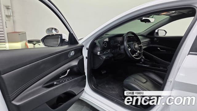 Hyundai Avante 2021 — ფოტო 10/20