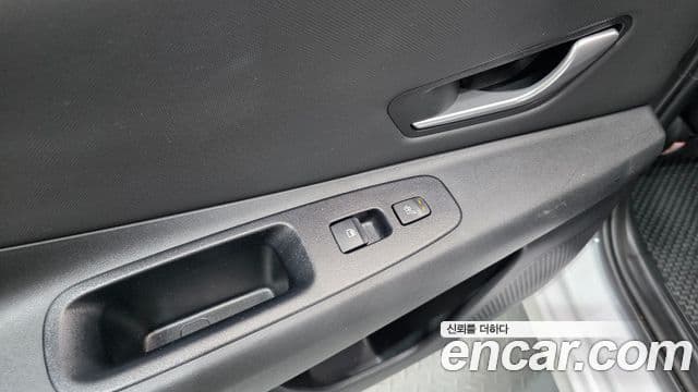 Hyundai Avante 2021 — ფოტო 19/20