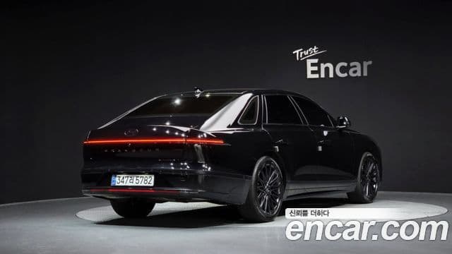 Hyundai Grandeur 2023 — ფოტო 2/20