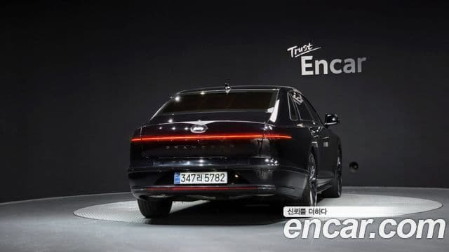 Hyundai Grandeur 2023 — ფოტო 4/20