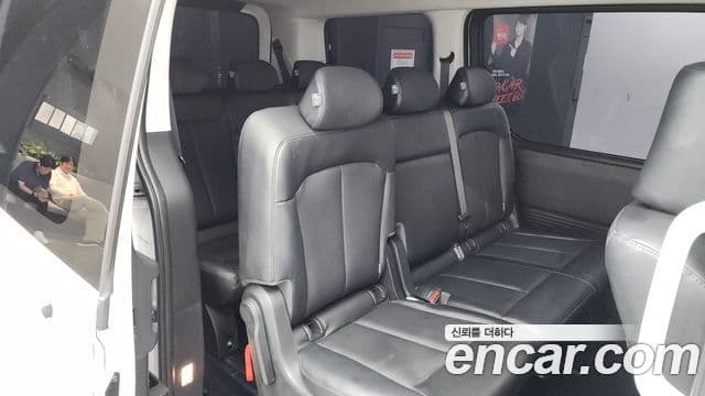 Hyundai Staria 2022 — ფოტო 11/20