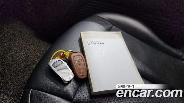 Hyundai Staria 2022 — ფოტო 13/20