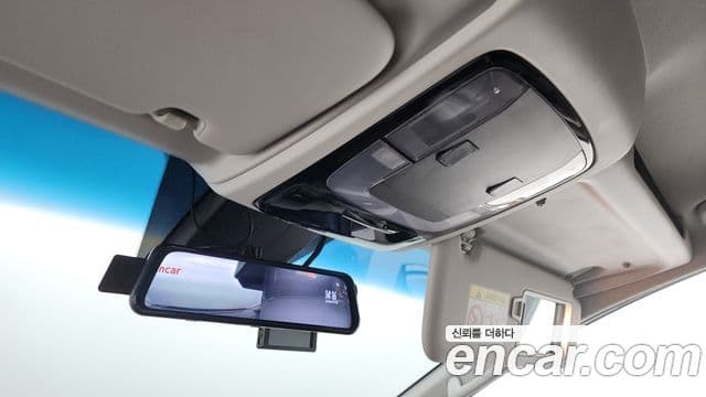 Hyundai Staria 2022 — ფოტო 19/20