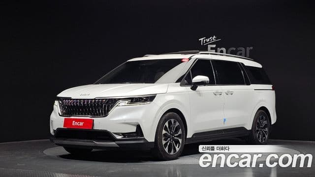 Kia Carnival 2022 — Фото 1/20