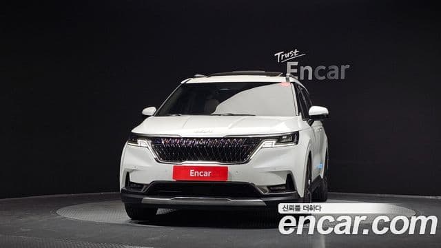 Kia Carnival 2022 — Фото 3/20