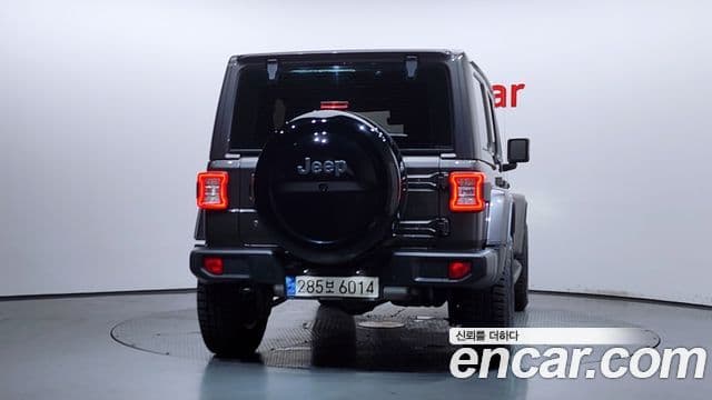Jeep Wrangler 2019 — Фото 4/20