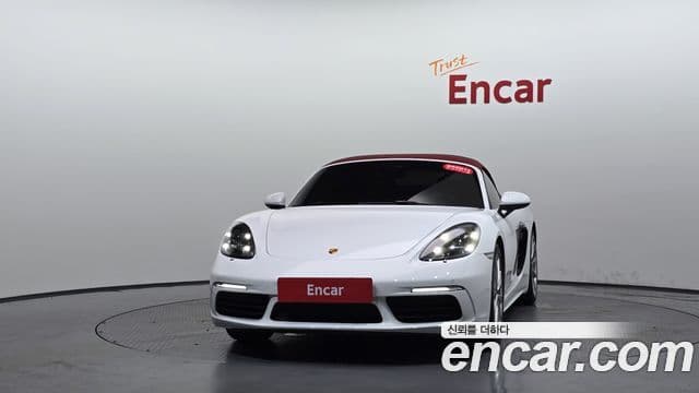 Porsche 718 Boxster 2018 — Фото 3/20