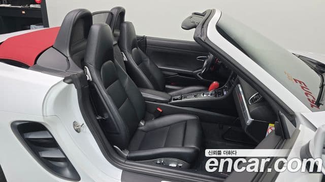 Porsche 718 Boxster 2018 — Şəkil 30/31