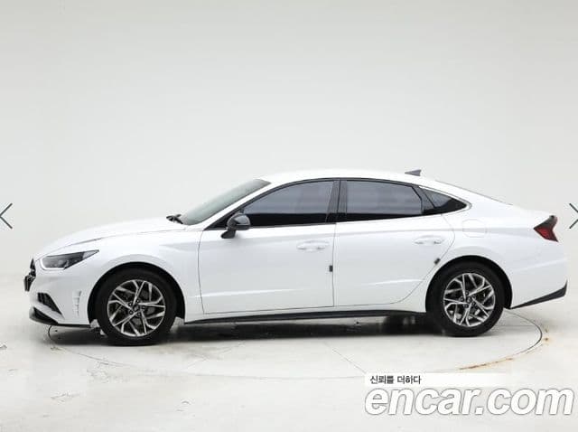 Hyundai Sonata 2022 — ფოტო 2/3