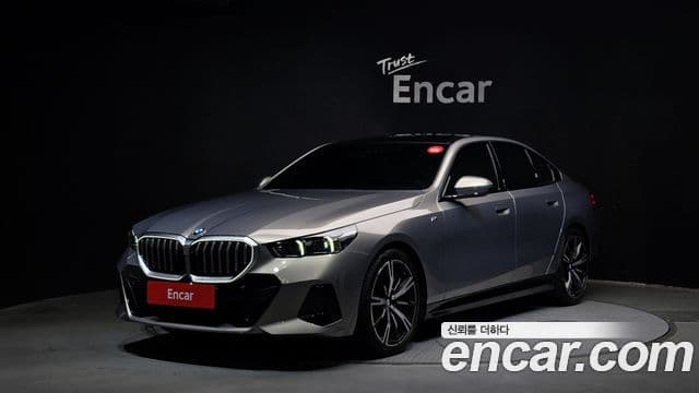 BMW 5 Series 2025 — ფოტო 1/20