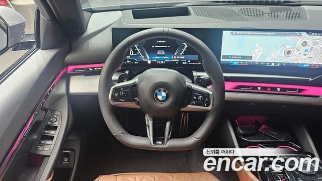 BMW 5 Series 2025 — ფოტო 13/20