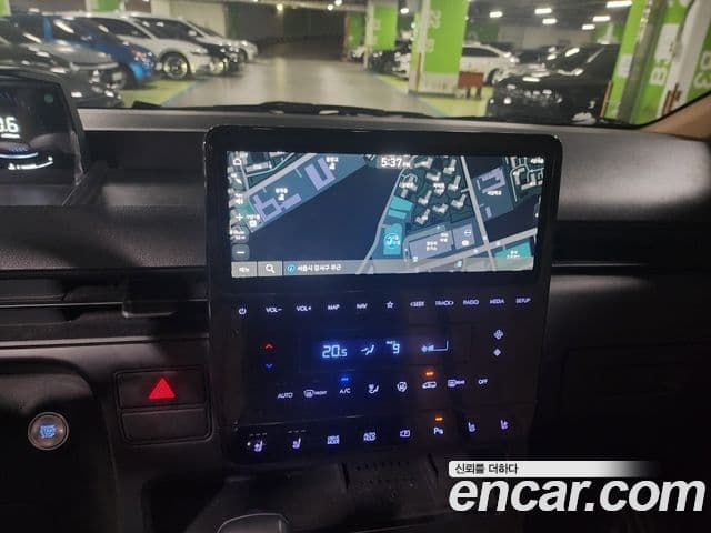 Hyundai Staria 2023 — Фото 9/20