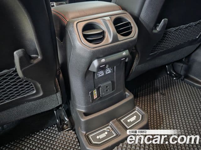 Jeep Wrangler 2024 — Photo 9/20