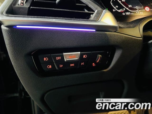 BMW 3 Series 2019 — Şəkil 12/20