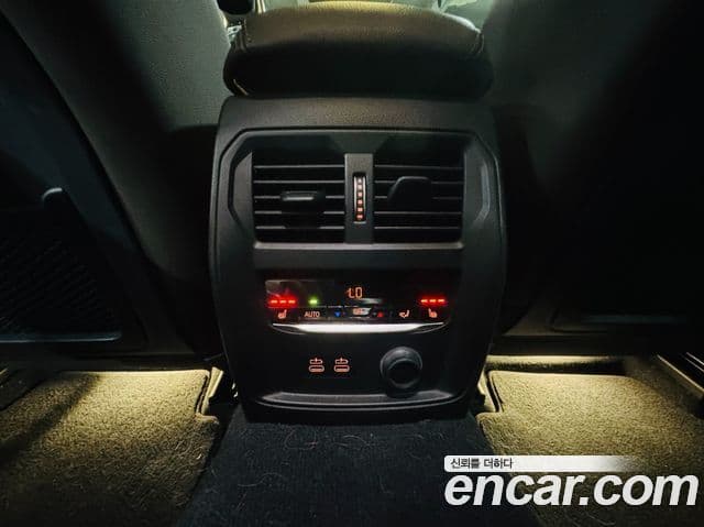BMW 3 Series 2019 — Şəkil 14/20
