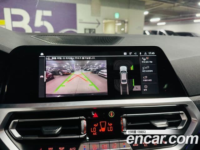 BMW 3 Series 2019 — Şəkil 17/20