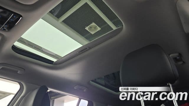 Hyundai Santa Fe 2024 — Photo 31/32