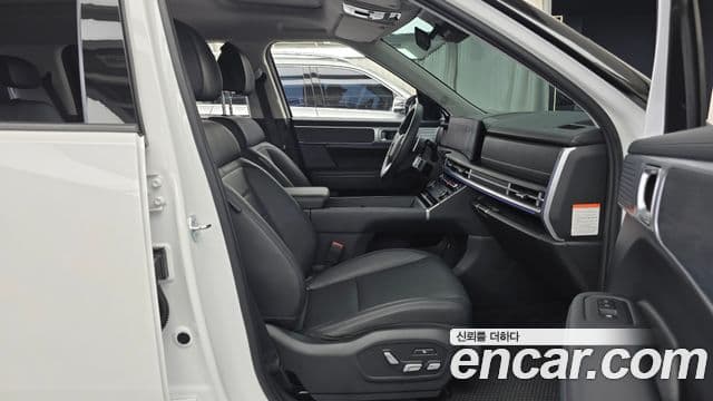 Hyundai Santa Fe 2024 — Photo 10/32