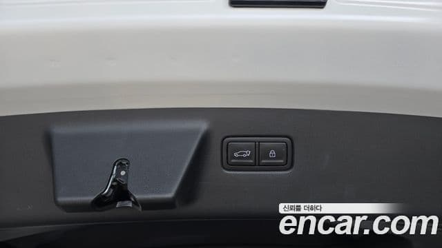 Hyundai Santa Fe 2024 — Photo 4/32