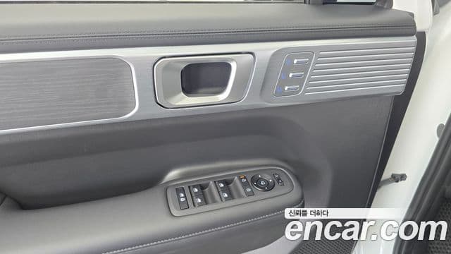 Hyundai Santa Fe 2024 — Photo 29/32