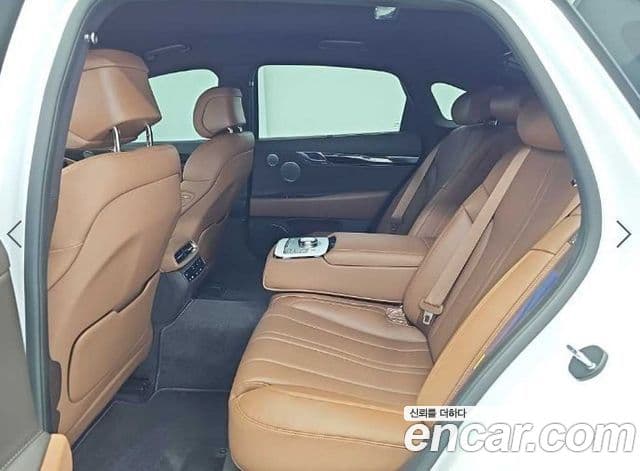 Genesis Electrified G80 2023 — фото 11 из 18