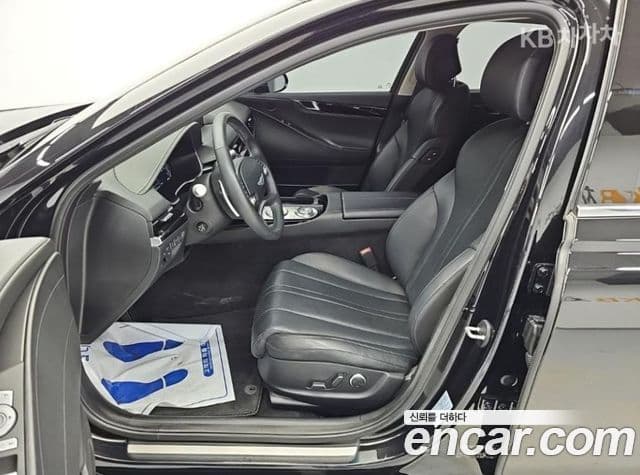 Genesis Electrified G80 2021 — Şəkil 11/19