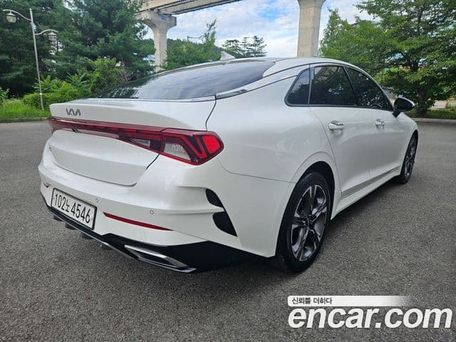Kia K5 2023 — ფოტო 5/20