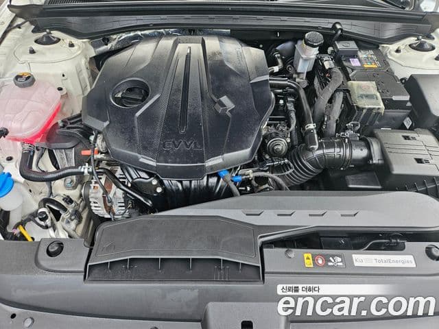 Kia K5 2023 — ფოტო 12/20